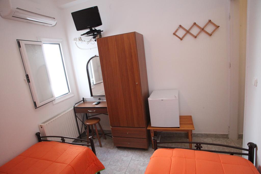 Afroditi Syros Ermoupoli Luaran gambar